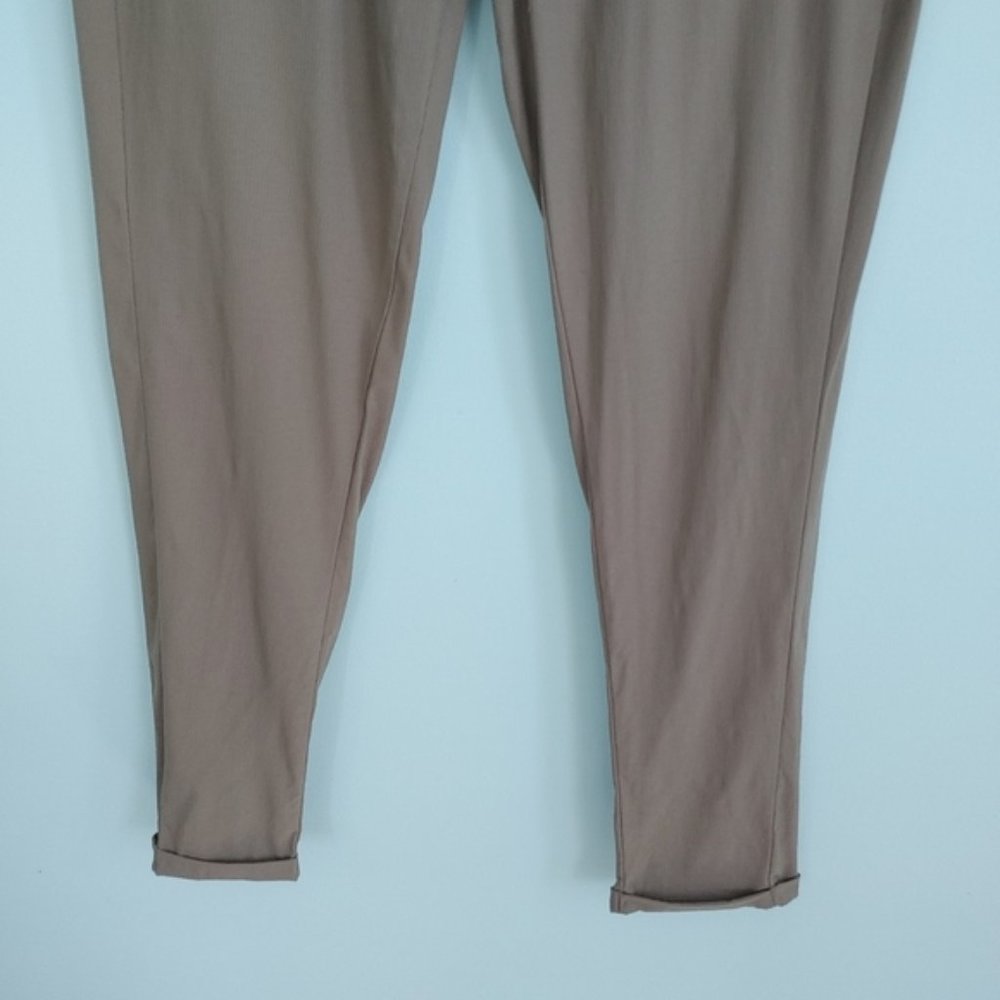 Lol?  performance pants - Picture 3 of 9